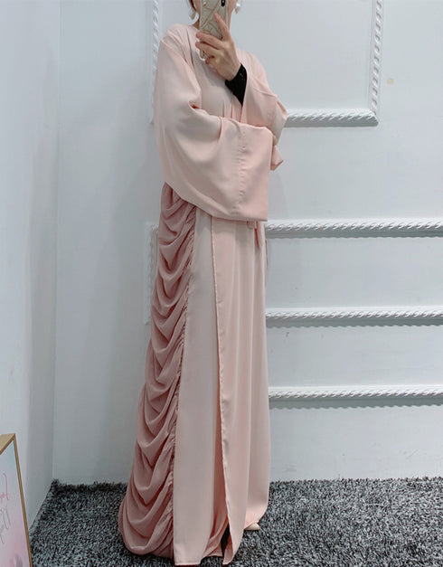 Elegant Ramadan Abayas and Kaftans for Muslim Women